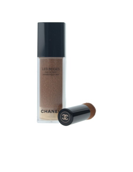 Liquid Make Up Base Les Beiges Eau de Teint Chanel