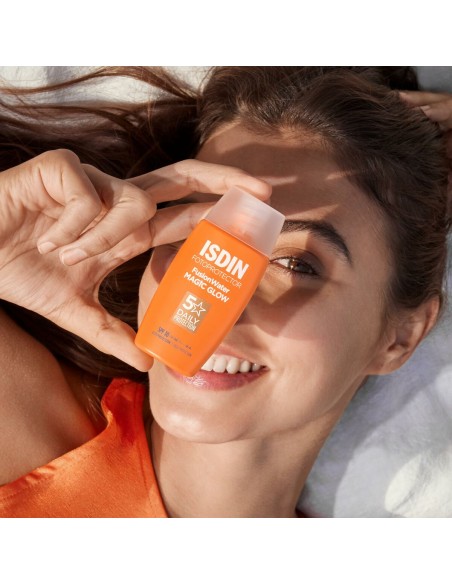 Facial Sun Cream Isdin Fusion Water Magic Glow Spf 30 50 ml