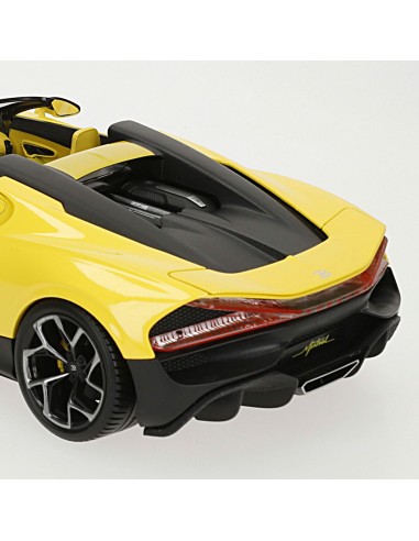 Car Bburago GT Bugatti Mistral 1:18