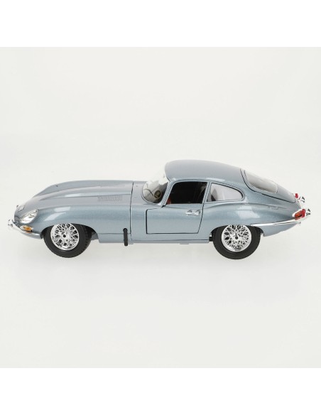 Car Bburago GT-Jaguar "E" Coupe (1961) 1:18