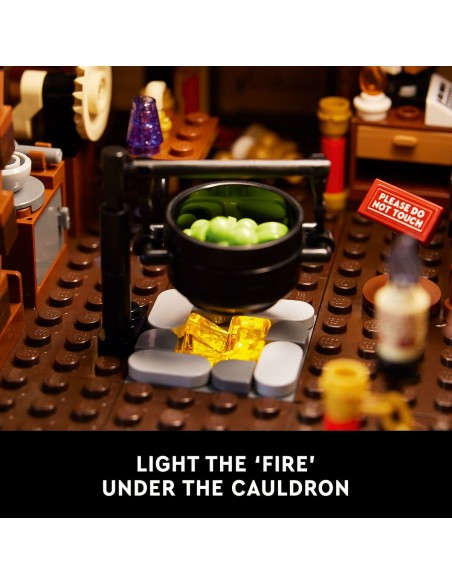 Construction set Lego Disney Hocus Pocus - Sanderson Sisters' Cottage 21341 2316 Pieces