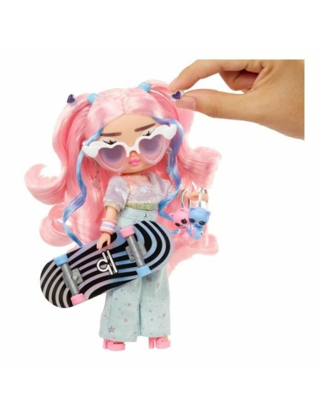 Baby doll LOL Surprise! Tweens