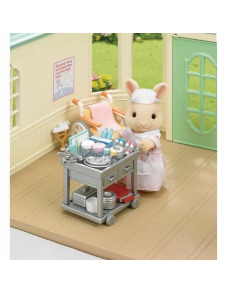 Set of Dolls Sylvanian Families Nurse and Accessories 5094
