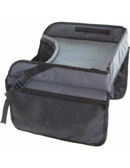Tray Tineo
