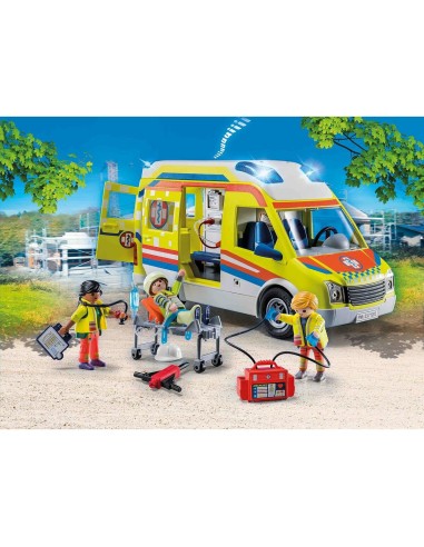 Playset Playmobil 71202 City Life Ambulance 67 Pieces
