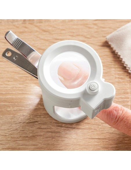 Nail Clippers with LED Light, Magnifying Glass and File Clail InnovaGoods