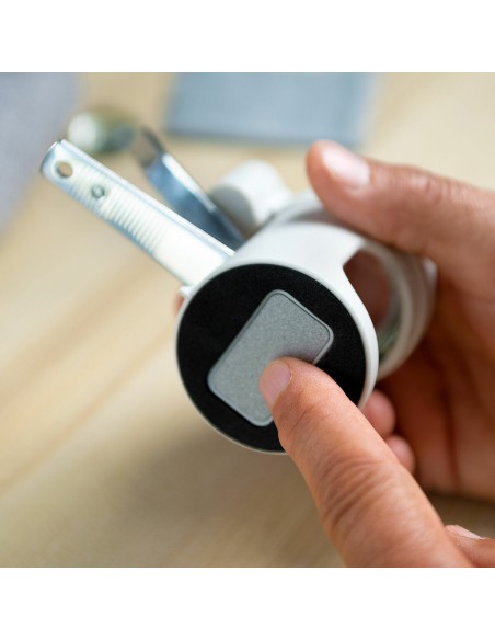 Nail Clippers with LED Light, Magnifying Glass and File Clail InnovaGoods