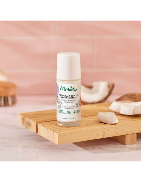 Roll-On Deodorant Melvita Los Esenciales De Higiene 50 ml Sensitive skin