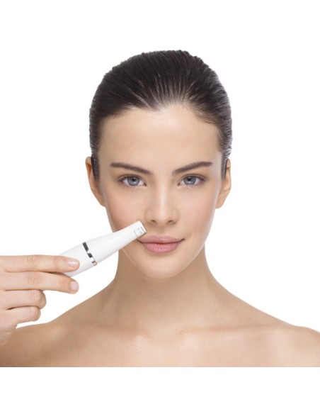 Electric Facial Cleanser/Hair Remover Braun Face 810